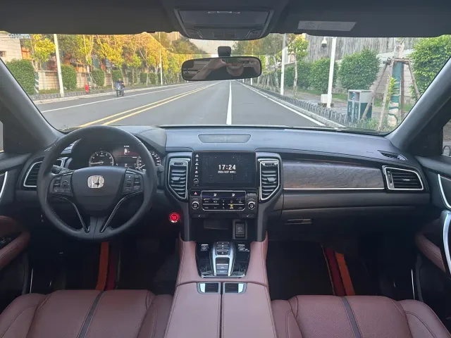 Honda UR-V — Фото автомобиля 5