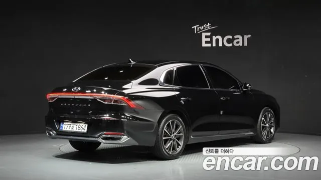 Фотография автомобиля — Hyundai Grandeur