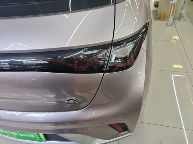 BYD Dolphin 2021 Model 405km Fashion Edition — Фото автомобиля 7