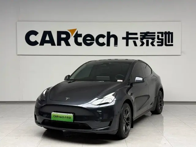 Фотография автомобиля — Tesla Model Y