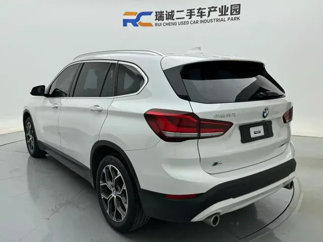 BMW X1 — Фото автомобиля 4