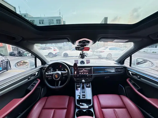 Porsche Macan — Фото автомобиля 14