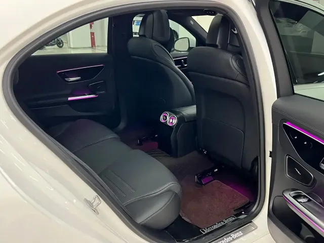 Mercedes-Benz C-Class — Фото автомобиля 12
