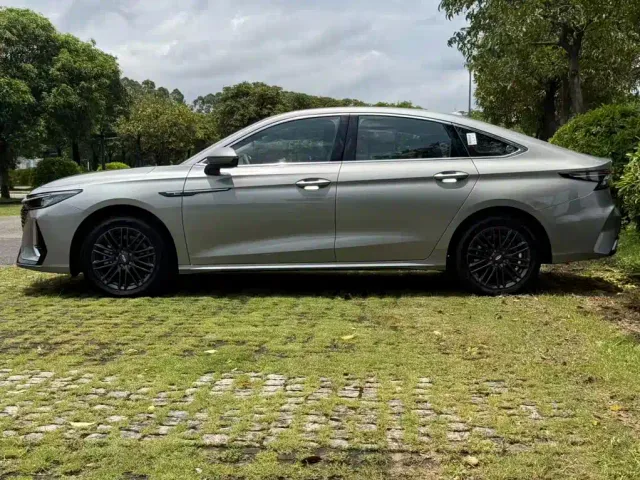 Chery Arrizo 8 — Фото автомобиля 5