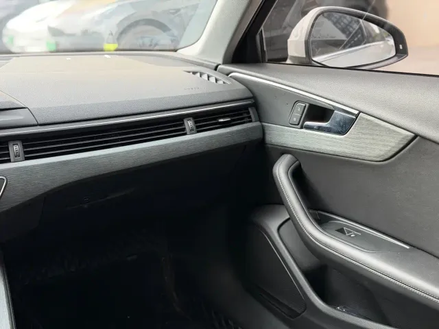 Audi A4L — Фото автомобиля 11