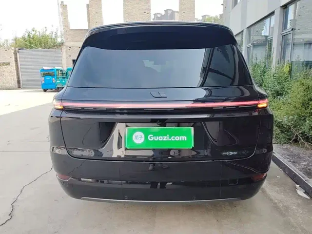 Li Auto L9 — Фото автомобиля 5