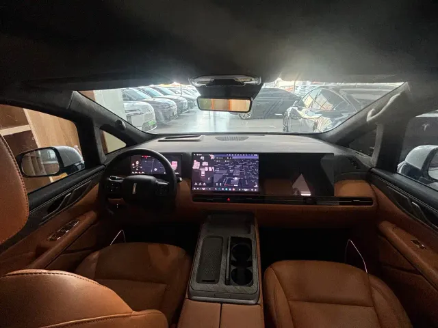 Wey Alpine — Фото автомобиля 6