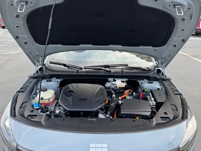 Geely Galaxy L6 — Фото автомобиля 16