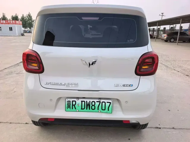 Wuling Hongguang Mini EV — Фото автомобиля 5