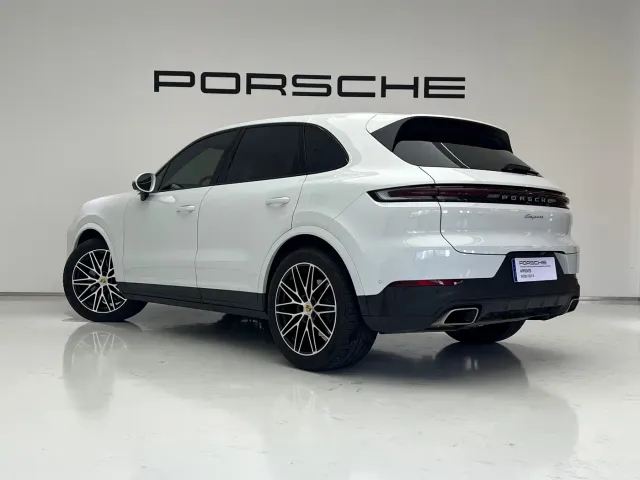 Porsche Cayenne — Фото автомобиля 7