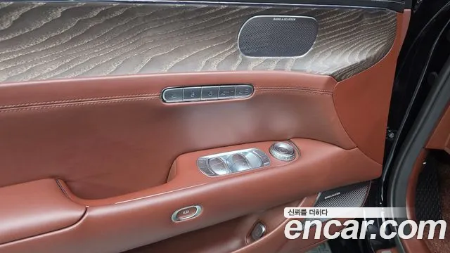 Genesis G90 Бензин 3.5 турбо AWD — Фото автомобиля 26