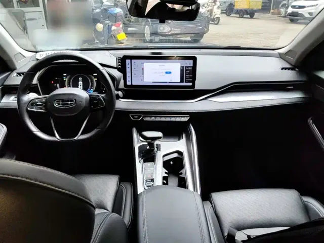 Geely Xingrui — Фото автомобиля 9