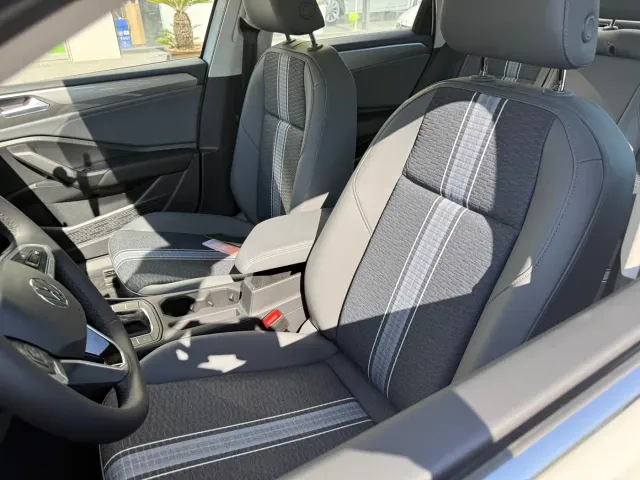Volkswagen Sagitar — Фото автомобиля 6