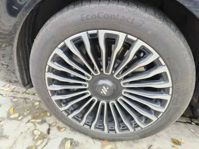 IM Motors LS8 — Фото автомобиля 7