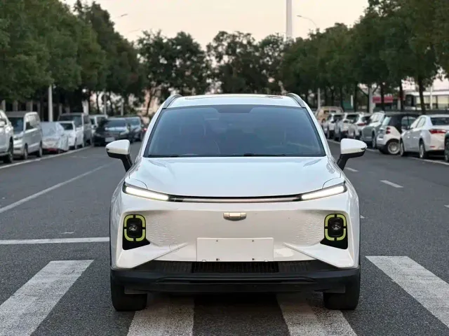Geely Geometry E Firefly — Фото автомобиля 2