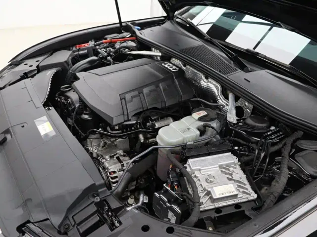 Audi A6L — Фото автомобиля 21