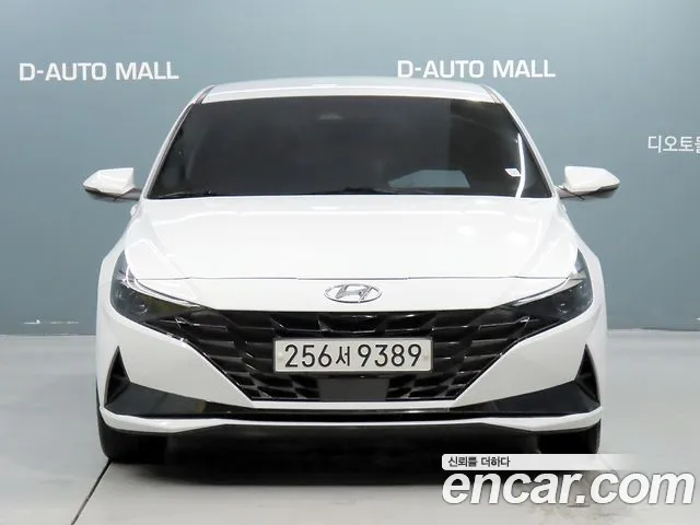 Hyundai AVANTE Avante (CN7) — Фото автомобиля 3