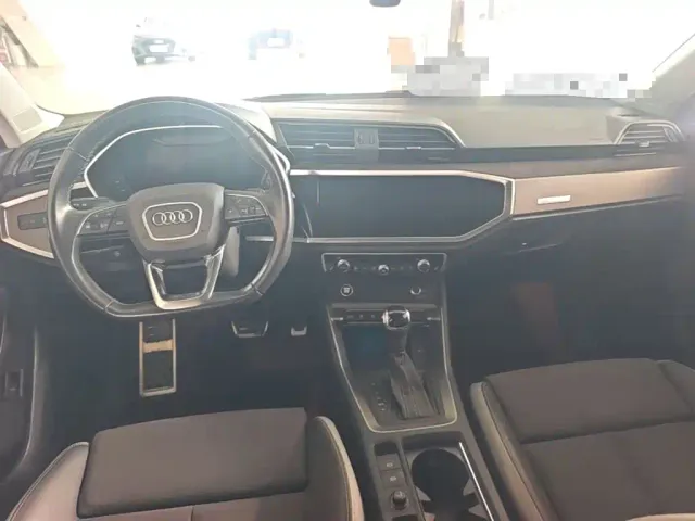 Audi Q3 — Фото автомобиля 13