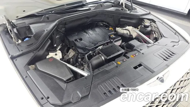 Genesis GV80 — Фото автомобиля 9