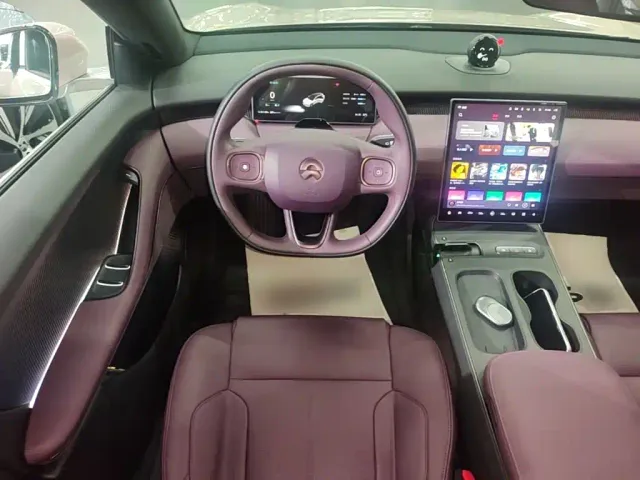 Nio ET5 Touring — Фото автомобиля 10