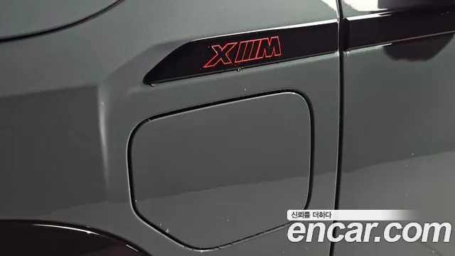 BMW XM — Фото автомобиля 24