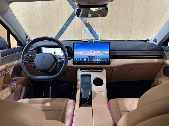 Aito M5 — Фото автомобиля 14