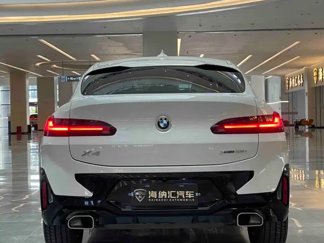 BMW X4 — Фото автомобиля 4