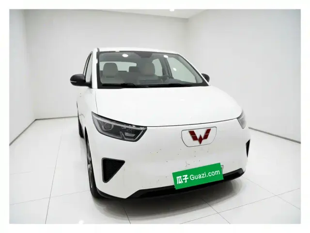 Wuling Yangguang — Фото автомобиля 2