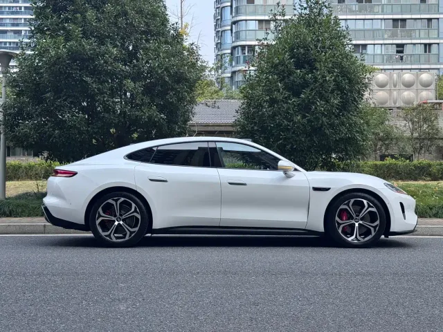 Shangjie Z7 — Фото автомобиля 7