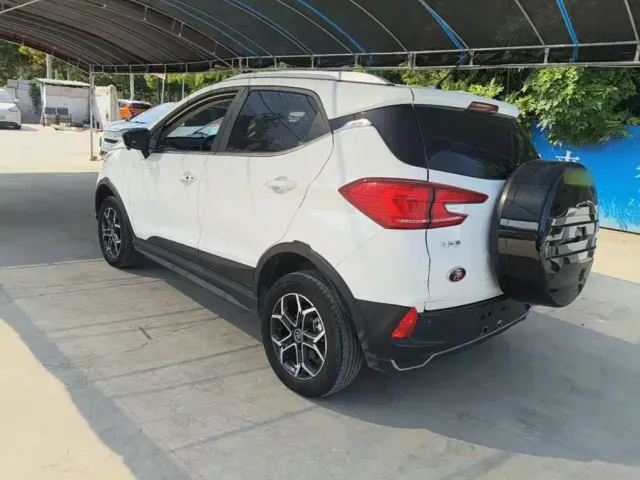 BYD Yuan Pro — Фото автомобиля 4