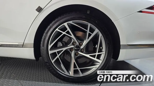 Genesis G90 RS4 — Фото автомобиля 6