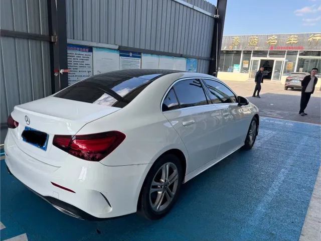 Mercedes-Benz A-Class — Фото автомобиля 3
