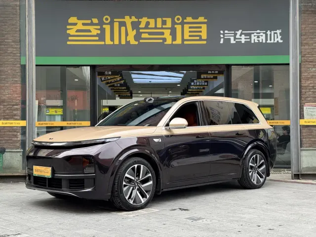 Фотография автомобиля — Li Auto L9