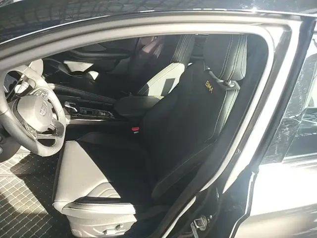 Geely Binyue — Фото автомобиля 14