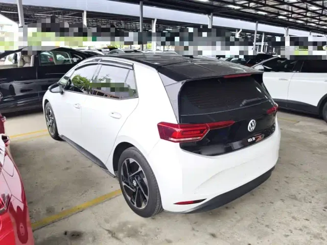 Volkswagen ID.3 — Фото автомобиля 4