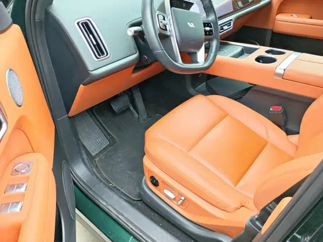Li Auto L6 — Фото автомобиля 9