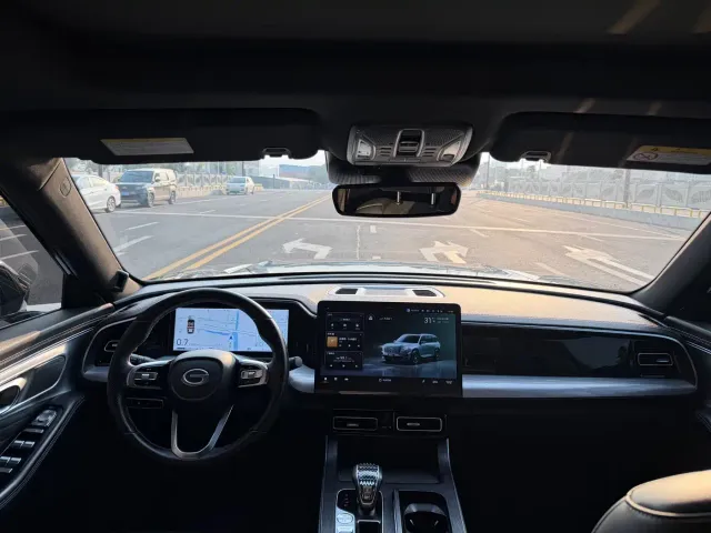 GAC Trumpchi GS8 — Фото автомобиля 9