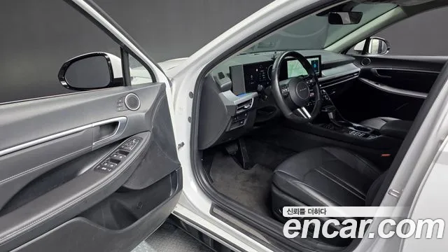 Hyundai Sonata Sonata Edge(DN8) 2.0 LPG(Для проката) — Фото автомобиля 8
