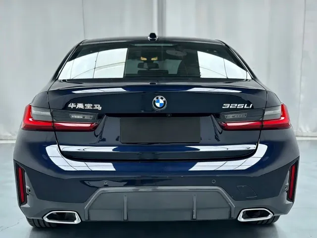 BMW 3 Series — Фото автомобиля 13