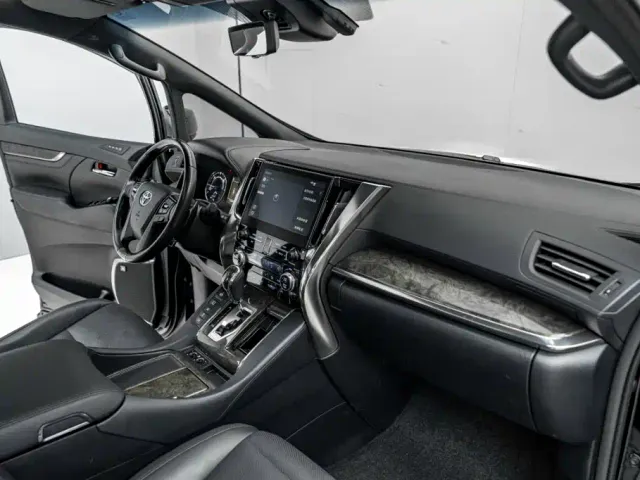 Toyota Vellfire — Фото автомобиля 22