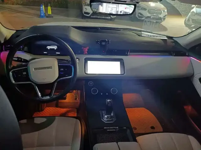 Land Rover Range Rover Evoque 2021 Range Rover Evoque L 249PS R-Dynamic S Performance Edition — Фото автомобиля 8