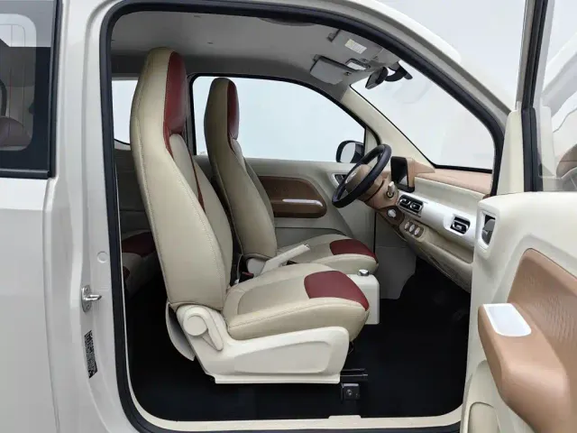 Wuling Hongguang Mini EV — Фото автомобиля 23
