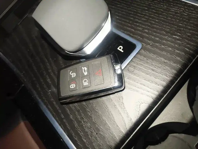 Land Rover Range Rover Evoque — Фото автомобиля 8