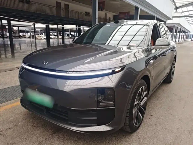 Фотография автомобиля — Li Auto L6