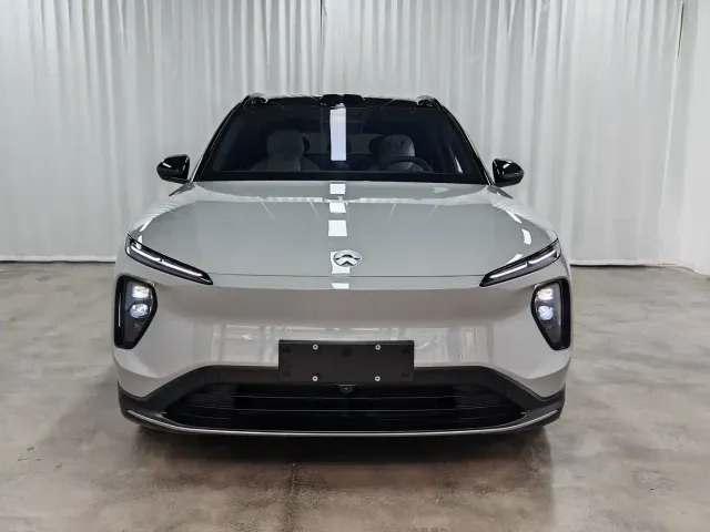 Nio ES6 — Фото автомобиля 2