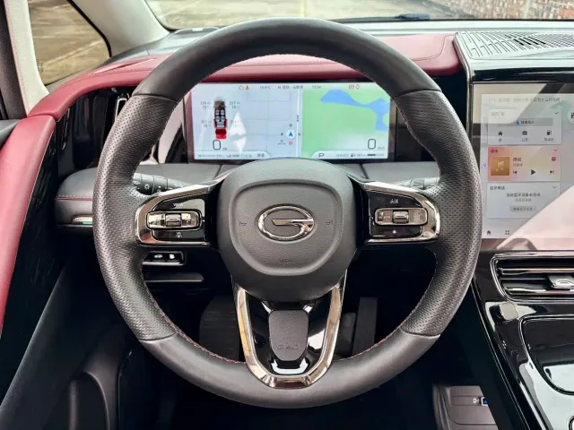 GAC Trumpchi E9 — Фото автомобиля 10