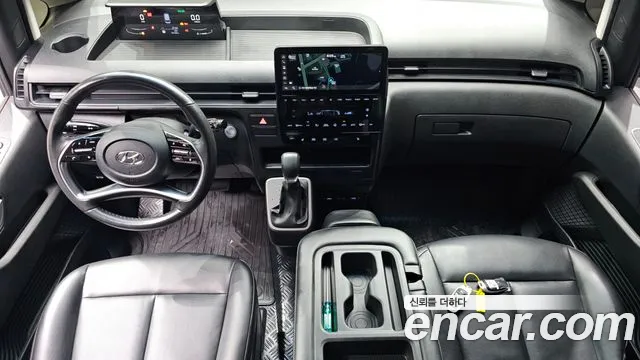 Hyundai Staria Staria Tourer 11 мест — Фото автомобиля 3