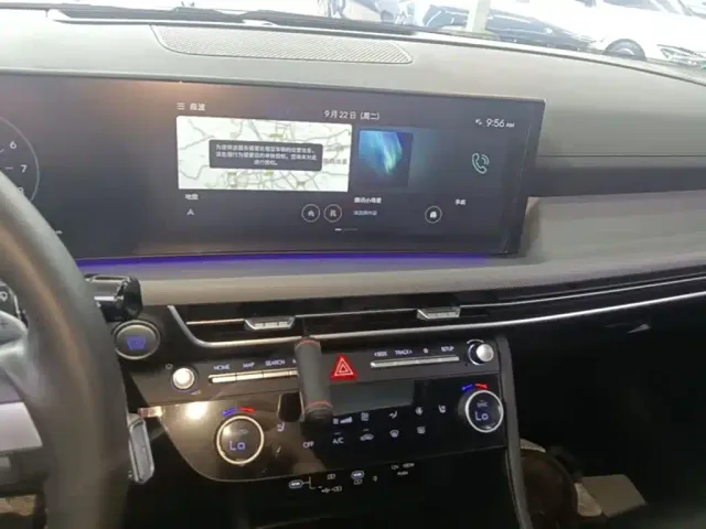 Hyundai Sonata — Фото автомобиля 12