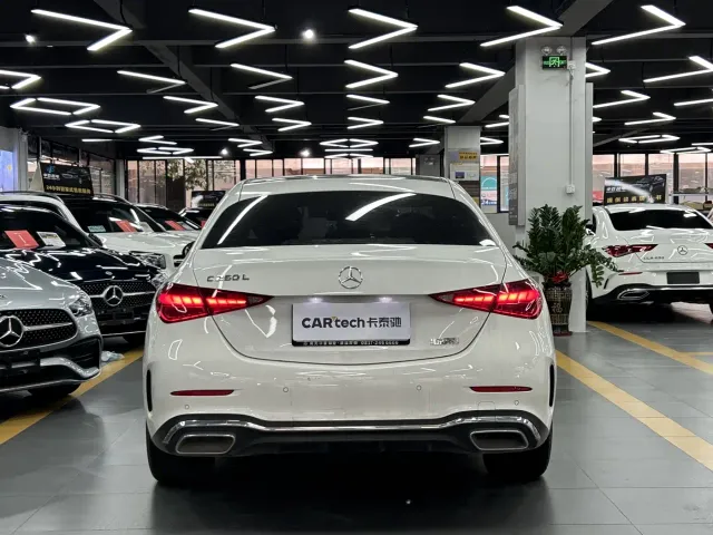 Mercedes-Benz C-Class — Фото автомобиля 4