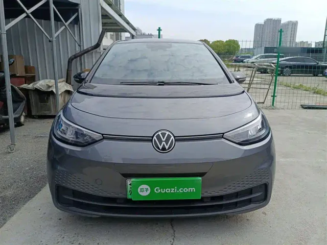 Volkswagen ID.3 — Фото автомобиля 2
